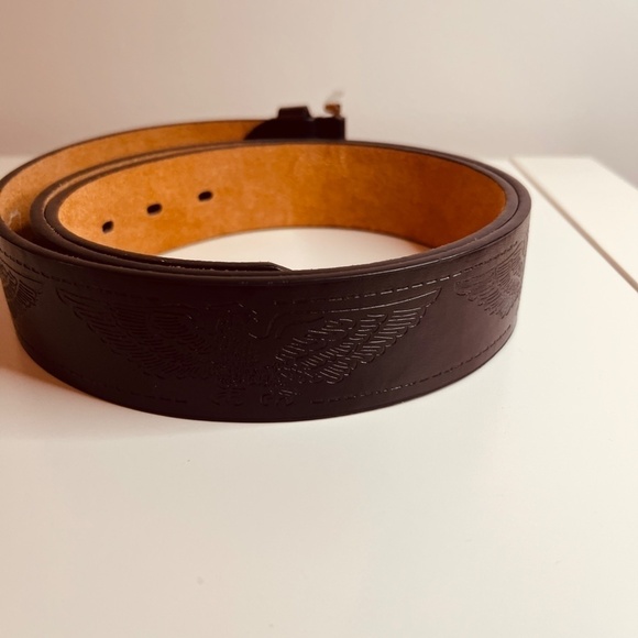 Brown 100% Italian Leather Belt with Eagle Motif Men's Size 44 - Picture 3 of 5